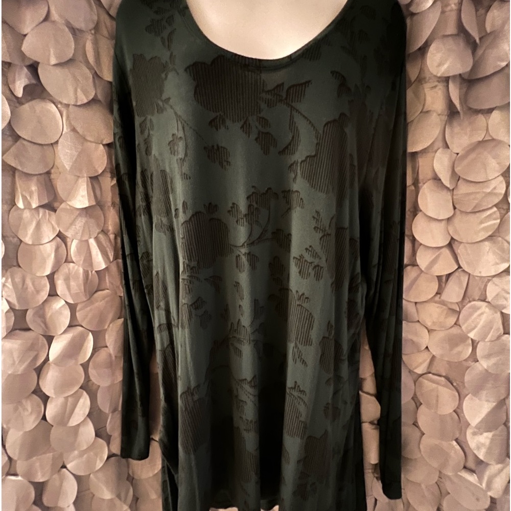 Woman’s tunic top